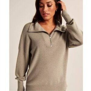 Abercrombie & Fitch NWT❗️Cream Half-Zip Mock Neck Sweater Tunic